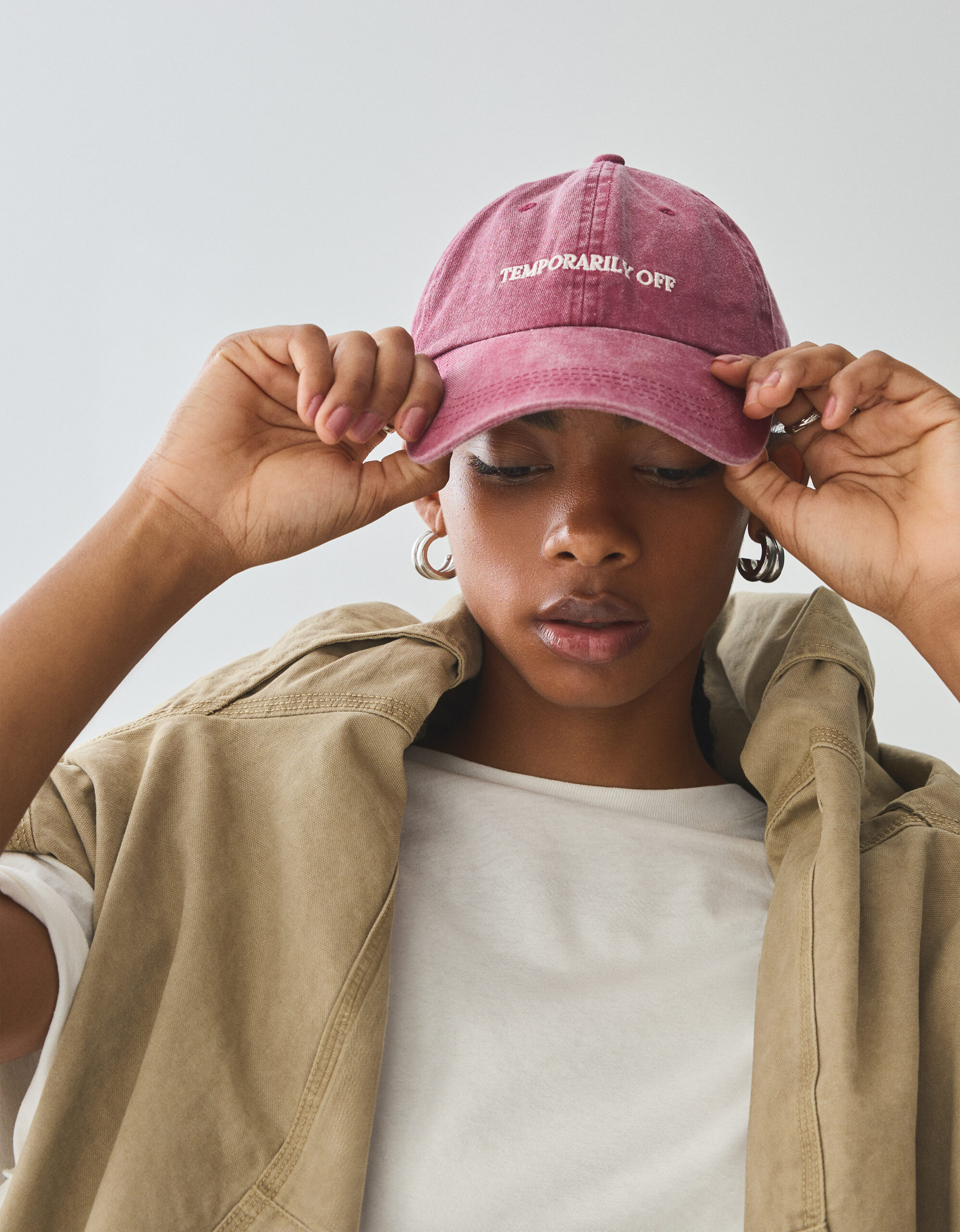 Bershka BASICS — campaña visual BSK Teen